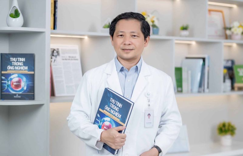Bác sĩ Hồ Mạnh Tường